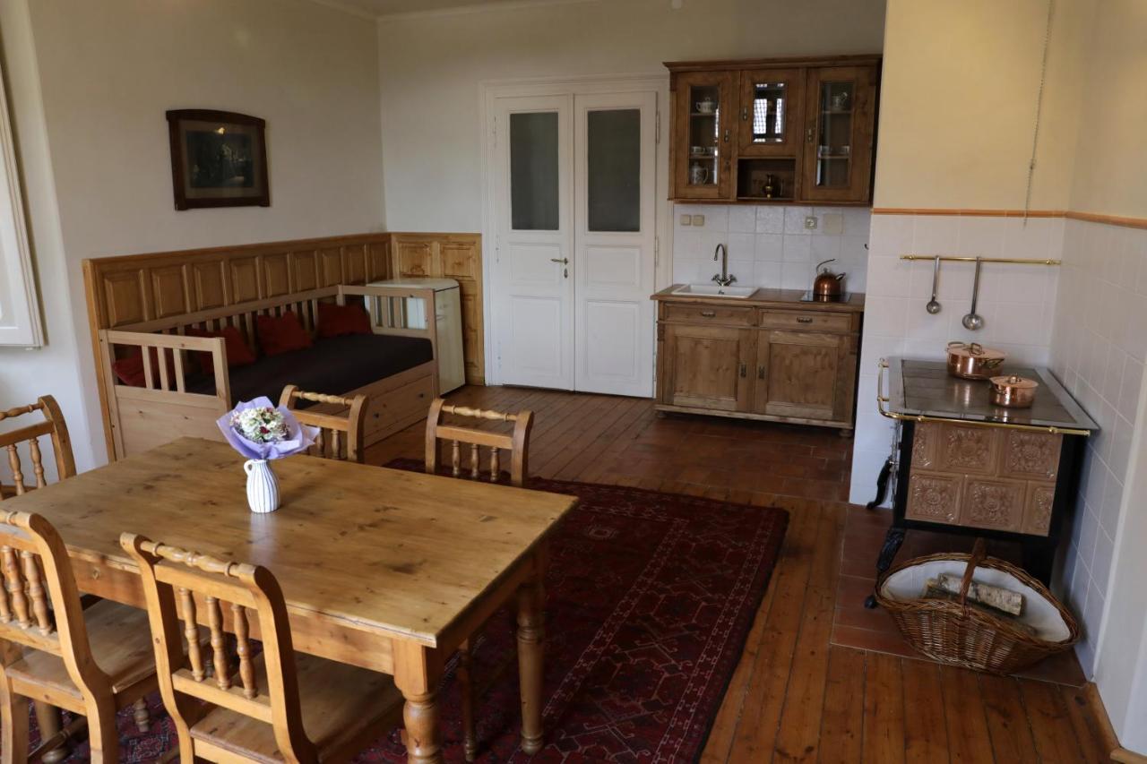 Historicke Apartmany Zelenohorska Posta Nepomuk Kültér fotó