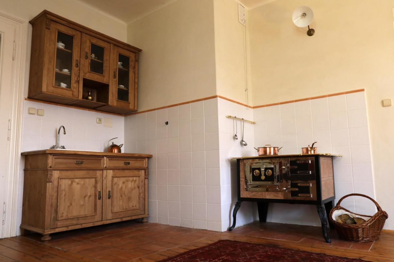Historicke Apartmany Zelenohorska Posta Nepomuk Kültér fotó